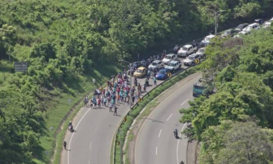 Turbaco se moviliza: Ciudadanos persisten en protestas contra el cobro de peaje