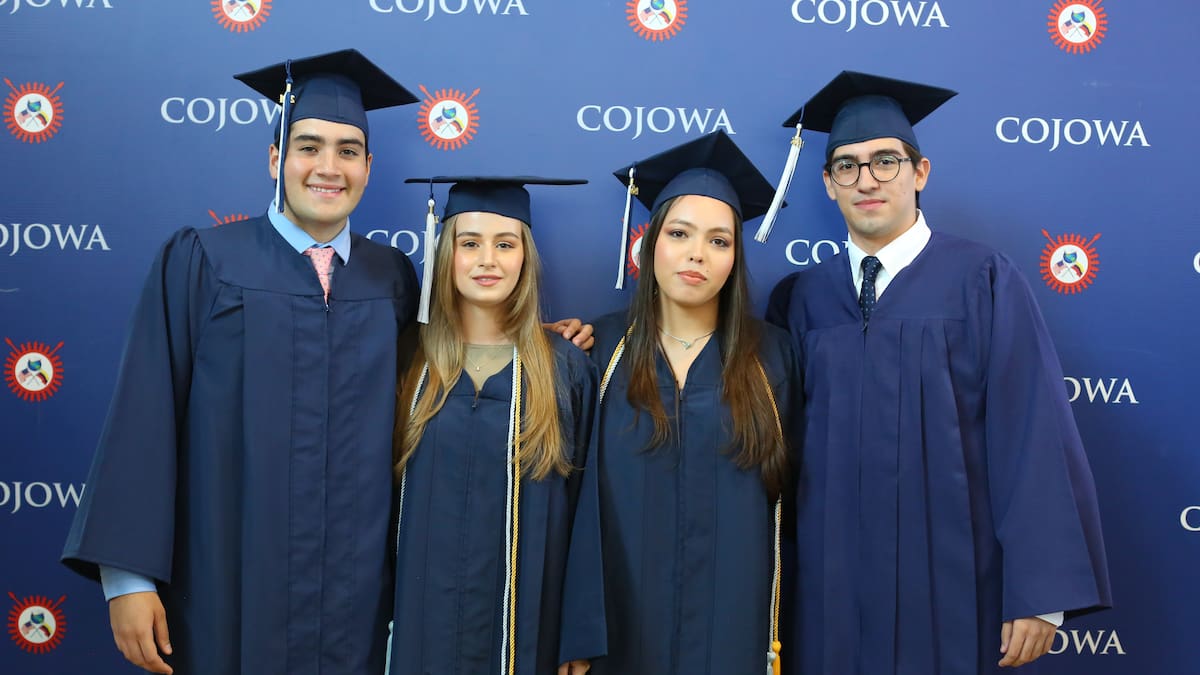 Simón Espinosa, Sara Lacouture, Valeria Cotes y Michell Angelo Díaz.