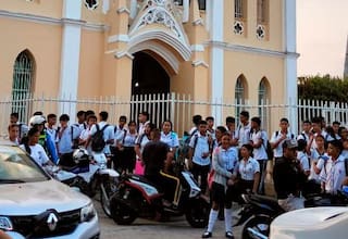 Al colegio Docente no le han cumplido: estudiantes se tomaron las instalaciones