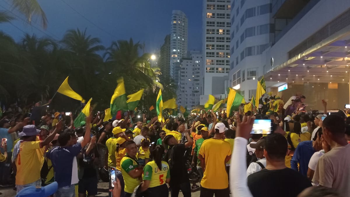 Los hinchas gritaron juntos: "Sí se puede". //Zenia Valdelamar El Universal