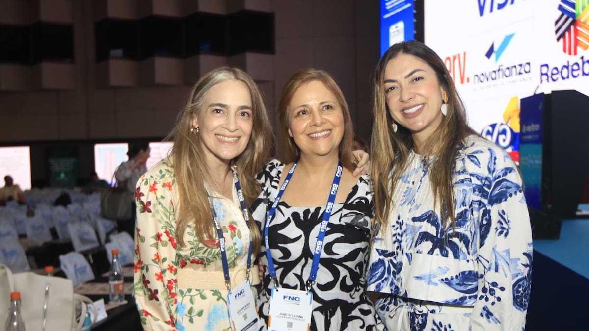 Adriana Ovalle, Liliana Huérfano y Natali Benítez.