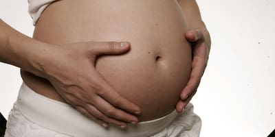 Un estudio revela los riesgos de nanopartículas en el embrión durante el embarazo