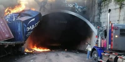 Video: accidente en el Alto de La Línea: tractomula explotó al chocar en la entrada del túnel