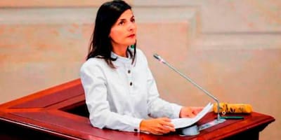 Pese a renuncia, Irene Vélez todavía asiste a los consejos de ministros