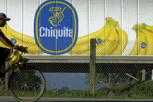 Chiquita Brands pagará 38,3 millones a víctimas de paramilitares en Colombia 