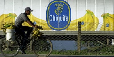 Chiquita Brands pagará 38,3 millones a víctimas de paramilitares en Colombia 
