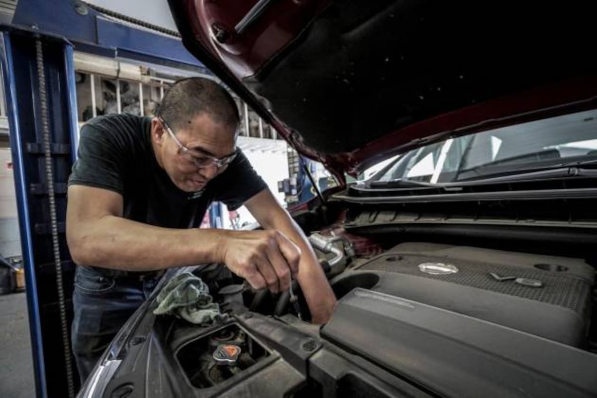 Cada cuánto deberías cambiar el aceite de tu auto Mitos y verdades