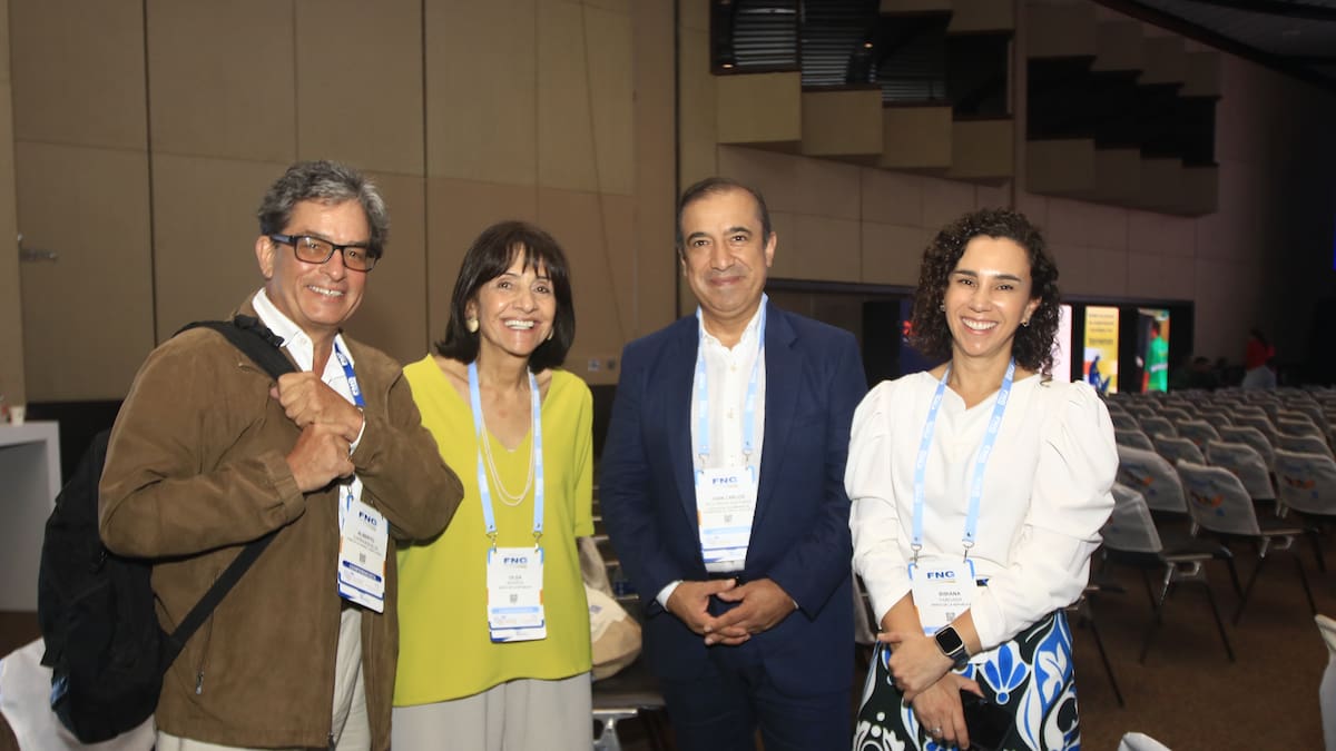 Alberto Carrasquilla, Olga Acosta, Juan Carlos Restrepo y Bibiana Taboada.