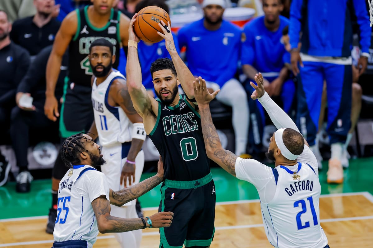 Los Celtics extienden la ventaja en la final de la NBA