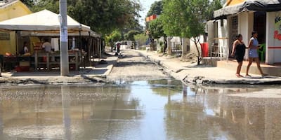 Comunidad de Bayunca y Pontezuela celebra firma de crédito para alcantarillado